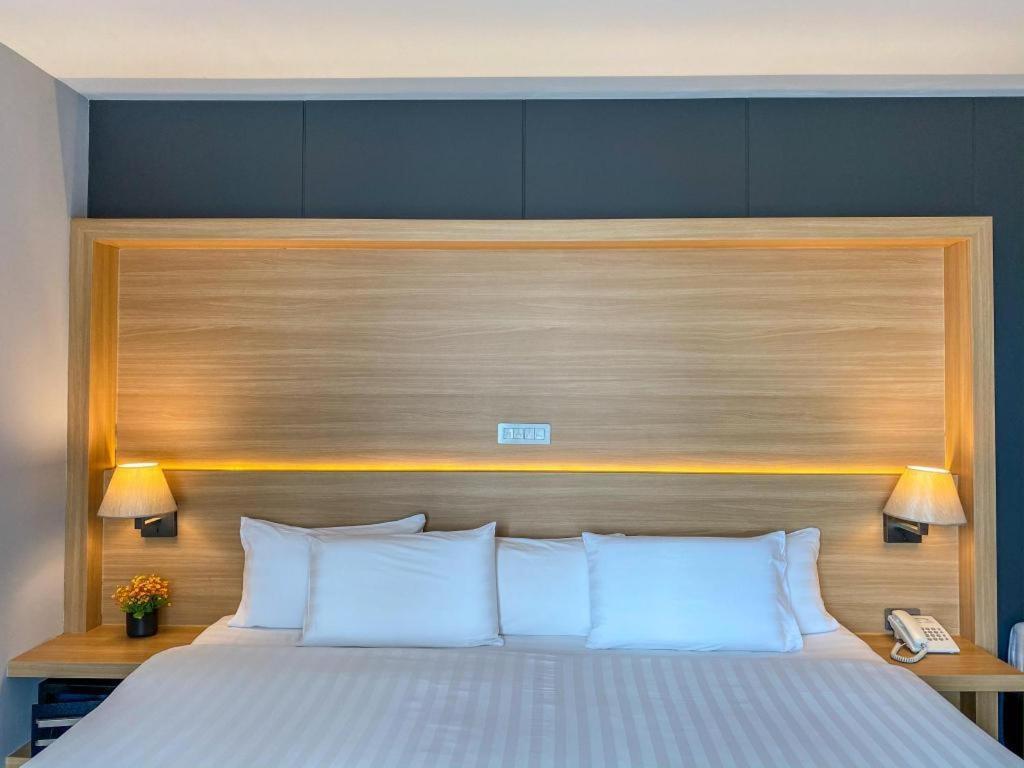 The Three Hat Yai Exterior foto