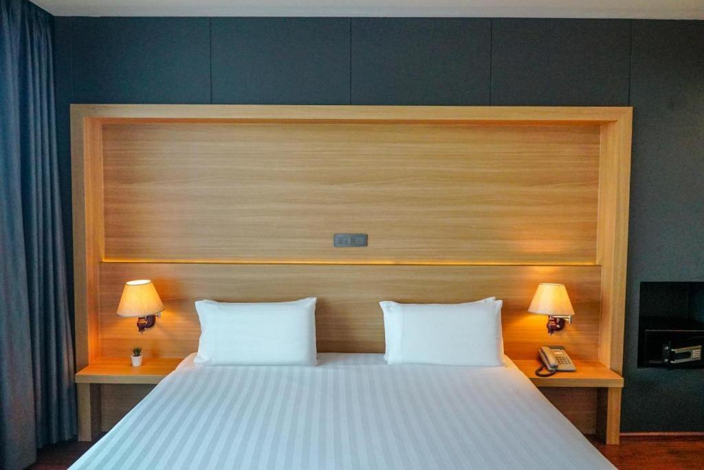 The Three Hat Yai Exterior foto