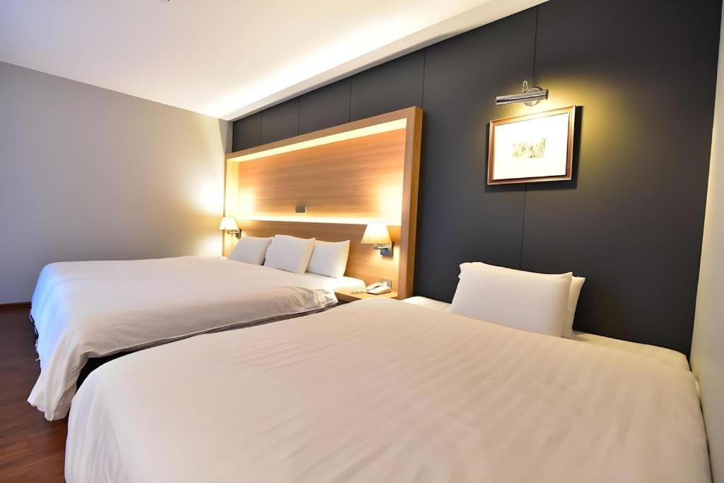 The Three Hat Yai Exterior foto