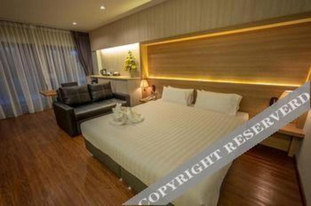 The Three Hat Yai Exterior foto